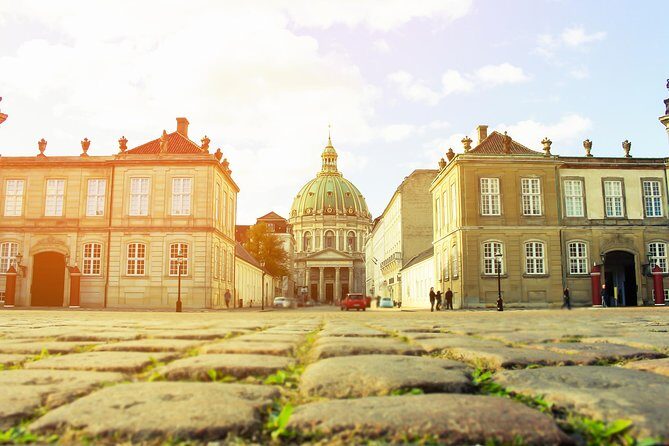4-Hour Private Hamlet Castle Tour from Copenhagen - How the guide changes what you get from the castle