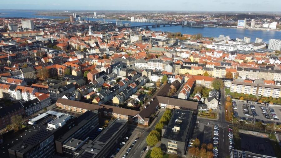 Aalborg: Express Walk with a Local in 60 minutes - Key things to know before you go