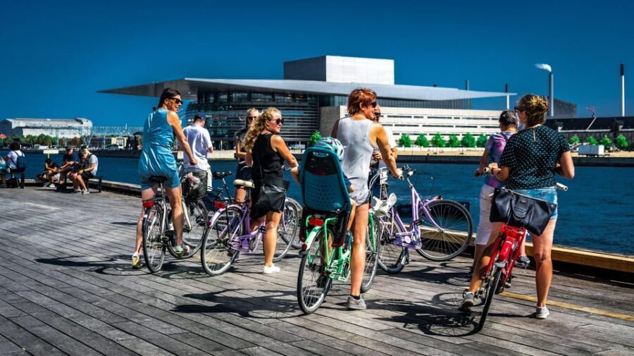 Copenhagen: 3-hour Private Guided Bike Tour - Torvehallerne to Rosenborg: castle grounds plus city texture