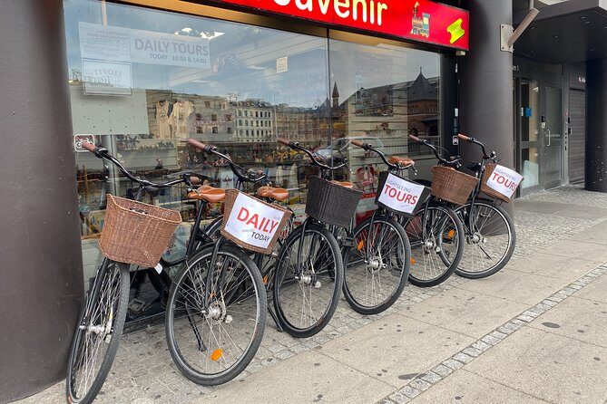 Copenhagen Bicycle Adventure - Kongens Have and the royal garden break