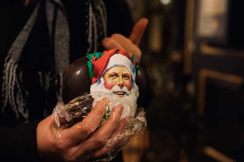 Copenhagen: Christmas Walking Tour with Treats and Drinks - Dancing around a tree and the Christmas game: the part that turns fun into memory