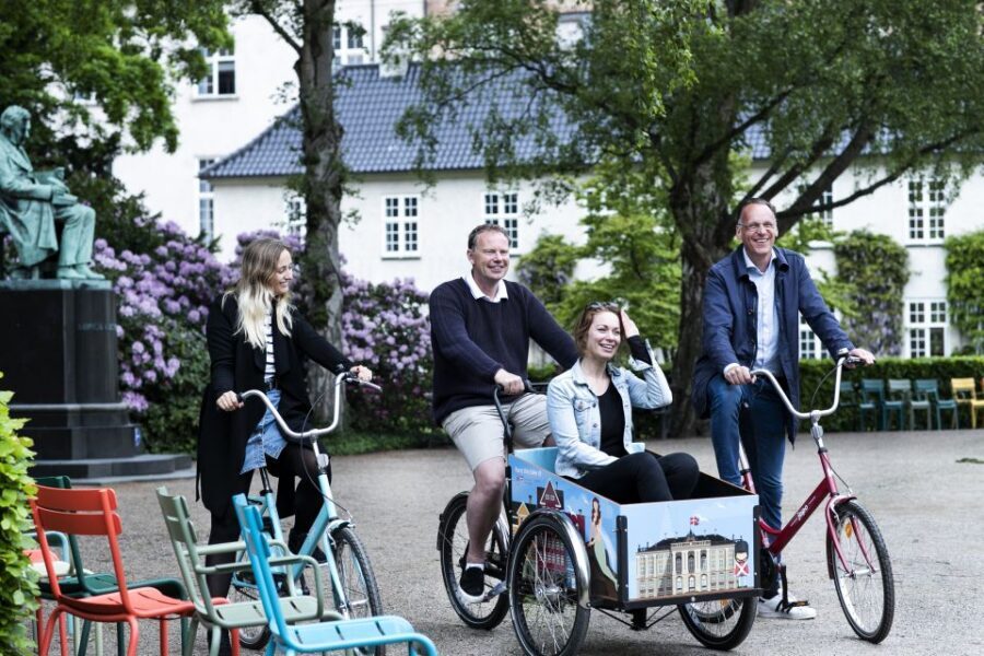 Copenhagen: City Highlights Guided Bike Tour - Meeting point, timing, and what the start feels like