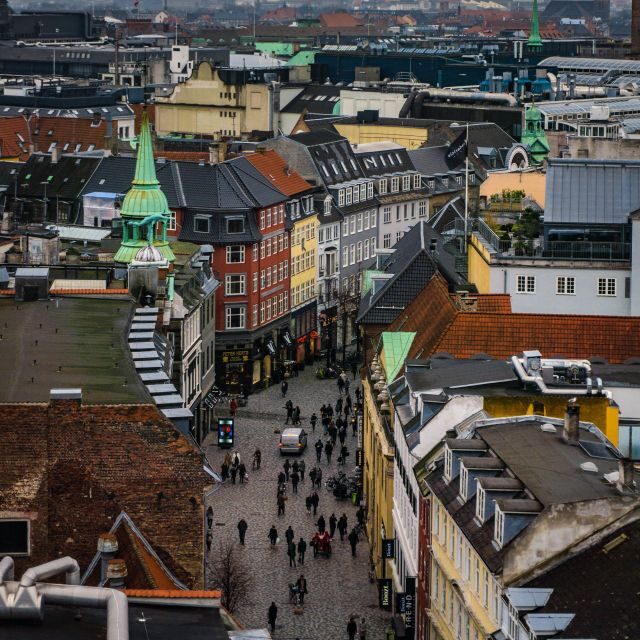 Copenhagen: Express Walk with a Local in 60 minutes - Where the tour starts: Copenhagen City Hall as your anchor