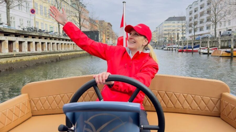 Copenhagen: Guided Canal Tour by Electric Boat - Where You Meet: Ved Stranden and Pier 3 Without the Stress