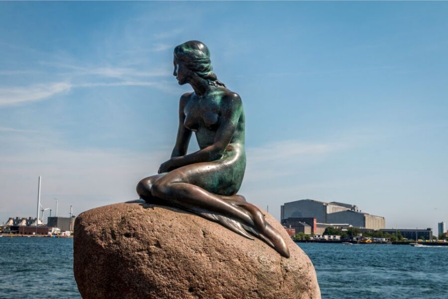 Copenhagen: Highlights & Secrets Private Walking Tour - From Niels Bohr to Højbro Plads: a smart opening into Denmark’s big ideas
