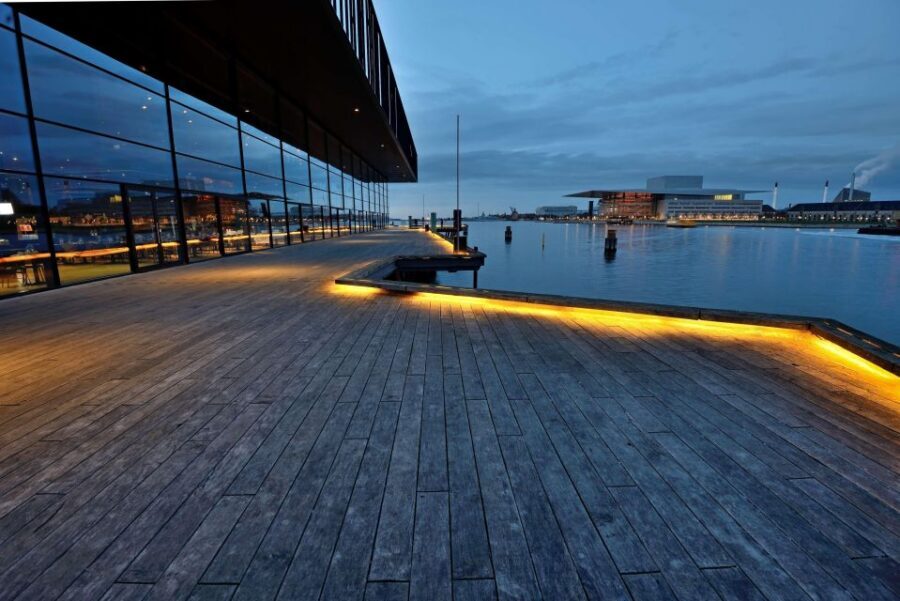 Copenhagen Old Town, Nyhavn, Canal Walking Tour & Christiana - Starting at Hotel d’Angleterre: A smart launch point