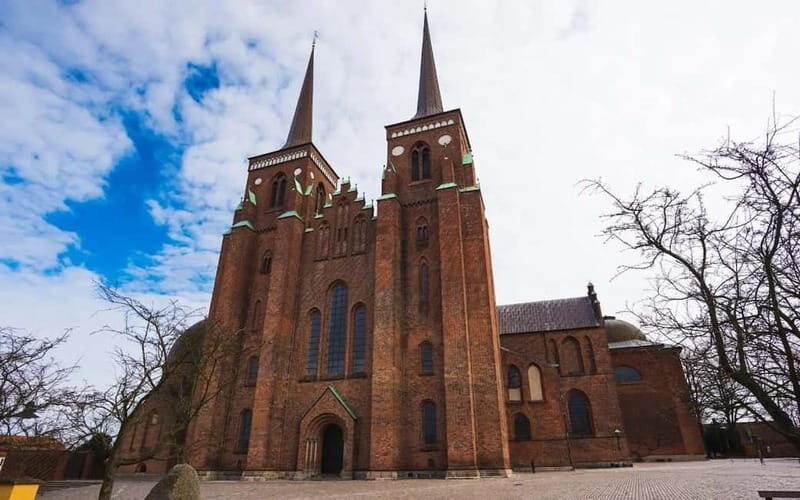 Copenhagen: Roskilde, the Viking City Tour in English - Viking Ship Museum Time: Dress-Up, Treasure Hunts, and Replica Ships