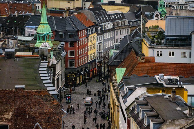 Explore Copenhagen in 60 minutes with a Local - Magasin du Nord: End With Style and Shopping Context