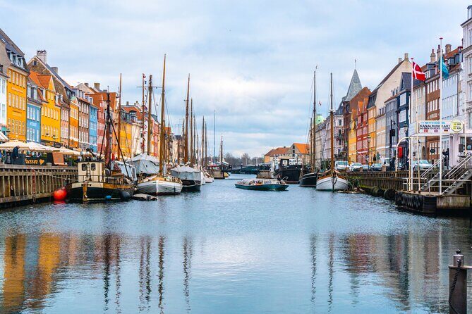 Explore Copenhagen in 60 minutes with a Local - Who This Tour Fits Best in Your Trip