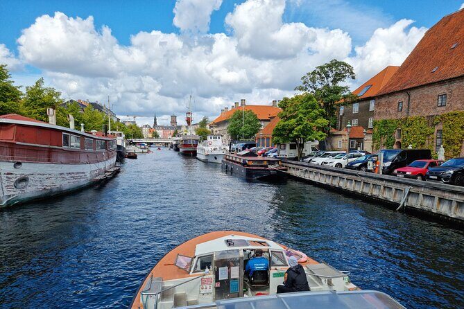 Private E-Biking Copenhagen History and Nature Adventures - Stop 2: Rosenborg Castle and the ride between big sights
