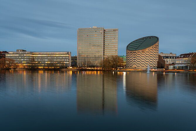Round Tower, Rosenborg Castle and Old Town Copenhagen Tour - Optional transfer time: when private car service is worth it