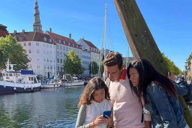 Self-guided Treasure Hunt Tour in Copenhagen - Build a Spaceship - The Old Stock Exchange: clues that keep you looking up and around